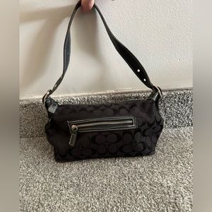 coach monogram shoulder bag